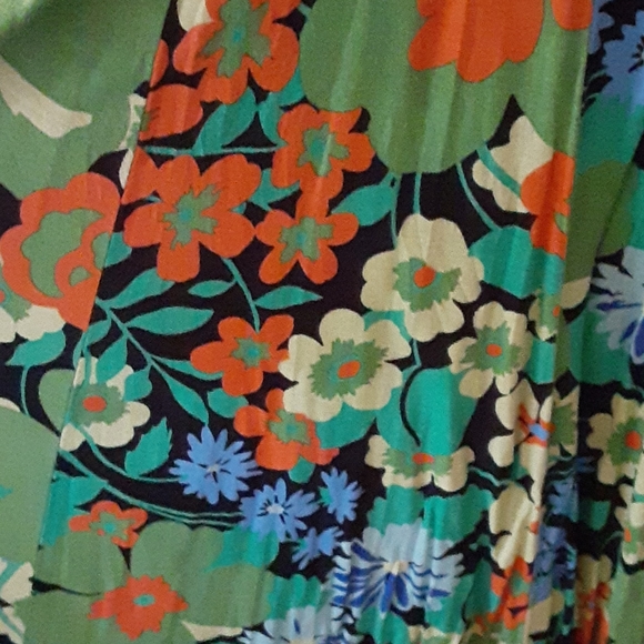 Ric Rac black and green floral dress - Picture 3 of 8